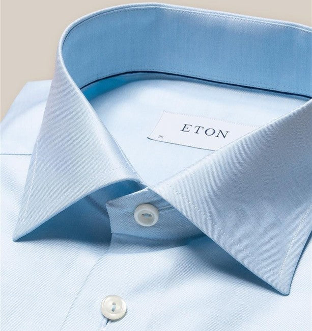 Business Casual’da Gömlek Seçimi: Kumaş, Yaka, Kalıp ve Stil Rehberi