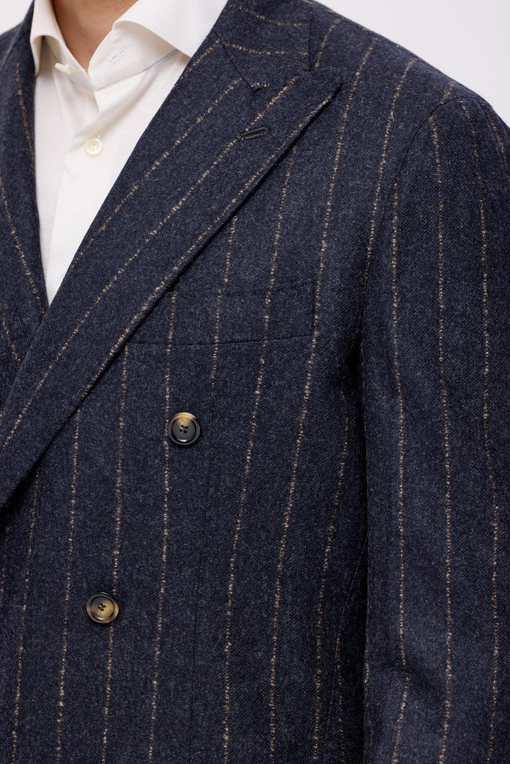 Antrasit Bej Çizgili Yün Kaşmir Kruvaze Takım Elbise - Image 4