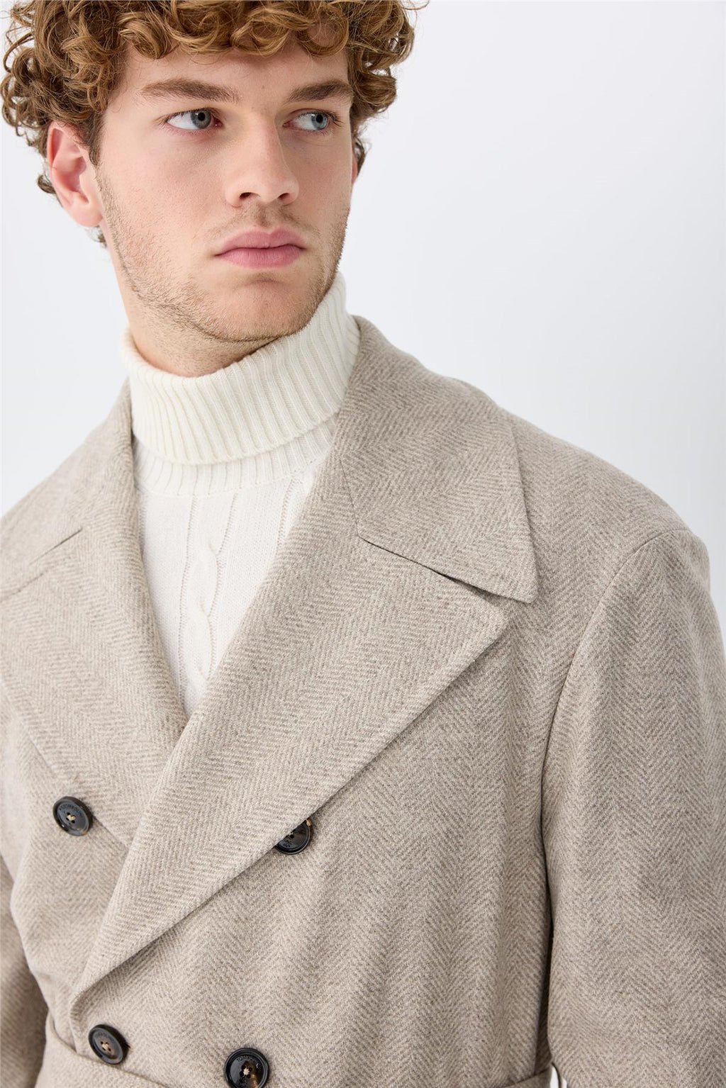 Bej Balıksırtı Kruvaze Yün Palto - Image 4