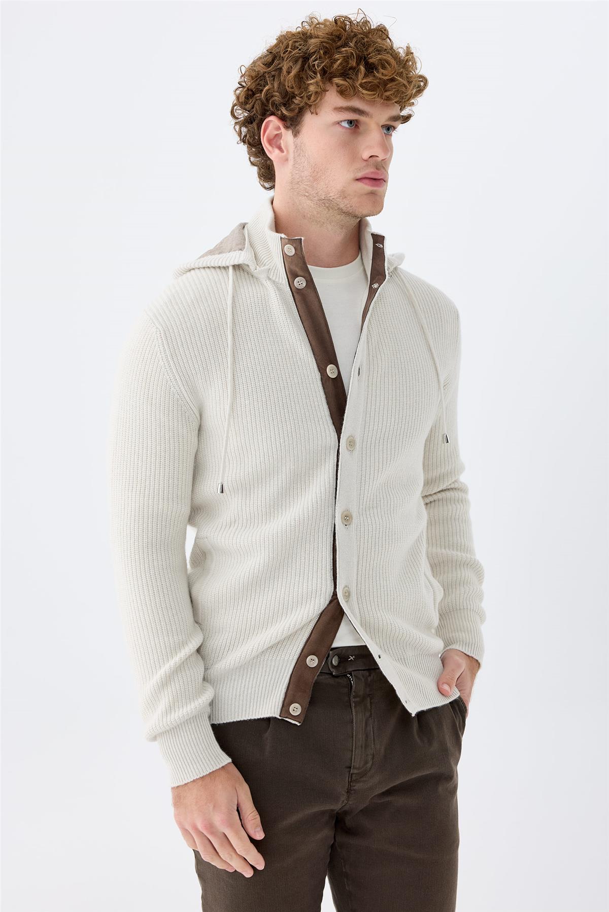 Bej Kapüşonlu Kaşmir Hırka - Image 3