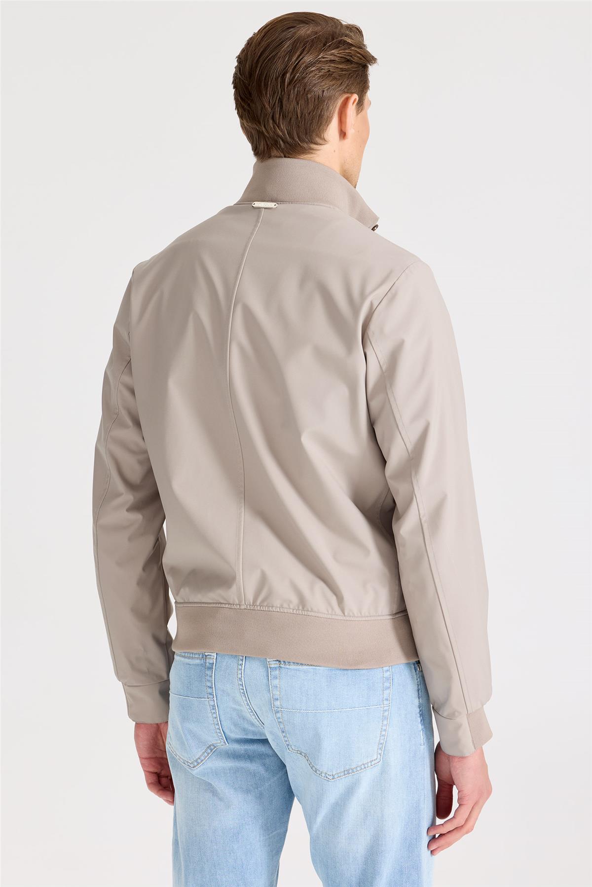 Bej Teknik Bomber Yağmurluk - Image 4