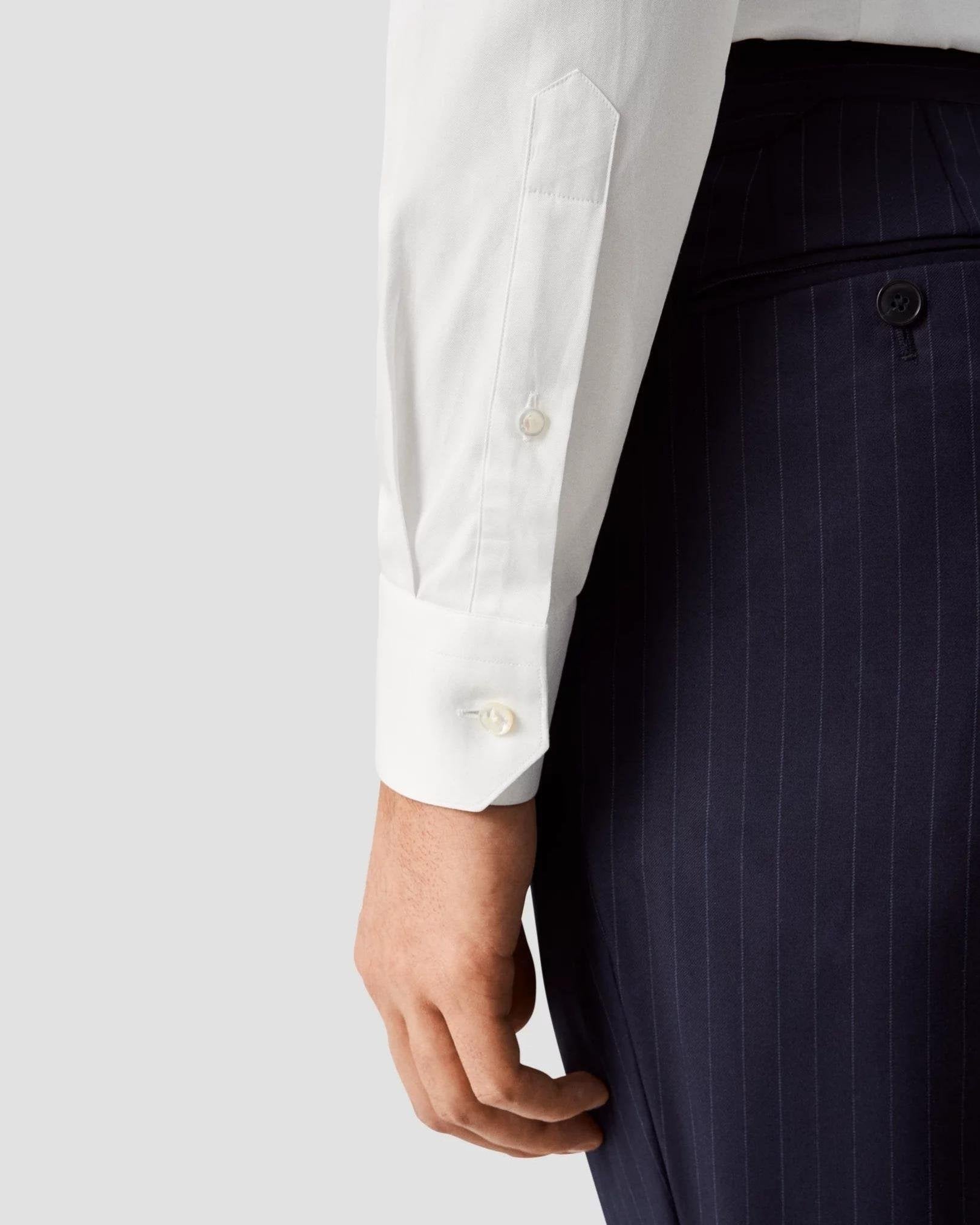 Beyaz Dik Yaka Pamuk Gömlek - Image 2