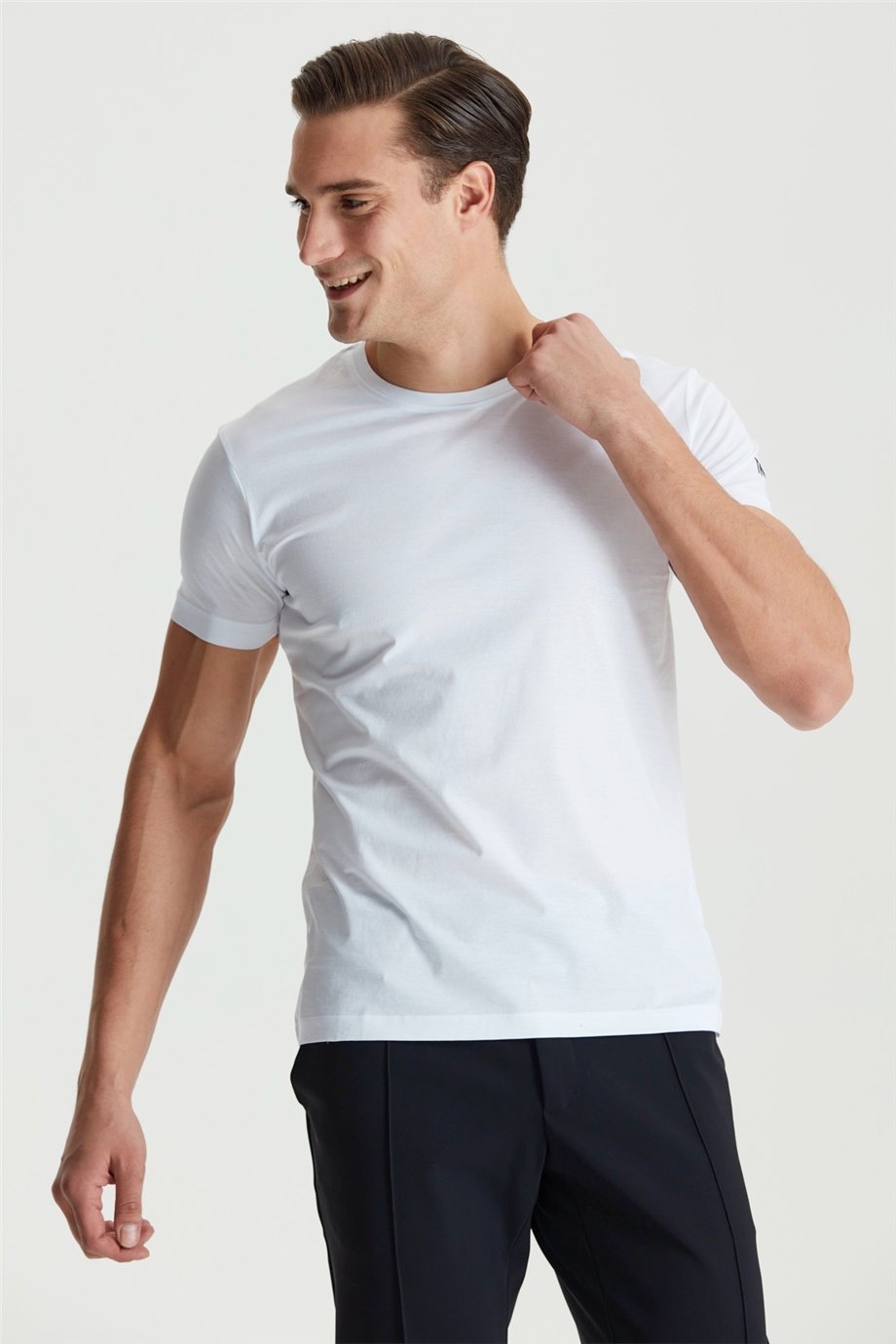 Beyaz Pamuk Saten T-Shirt - Image 5