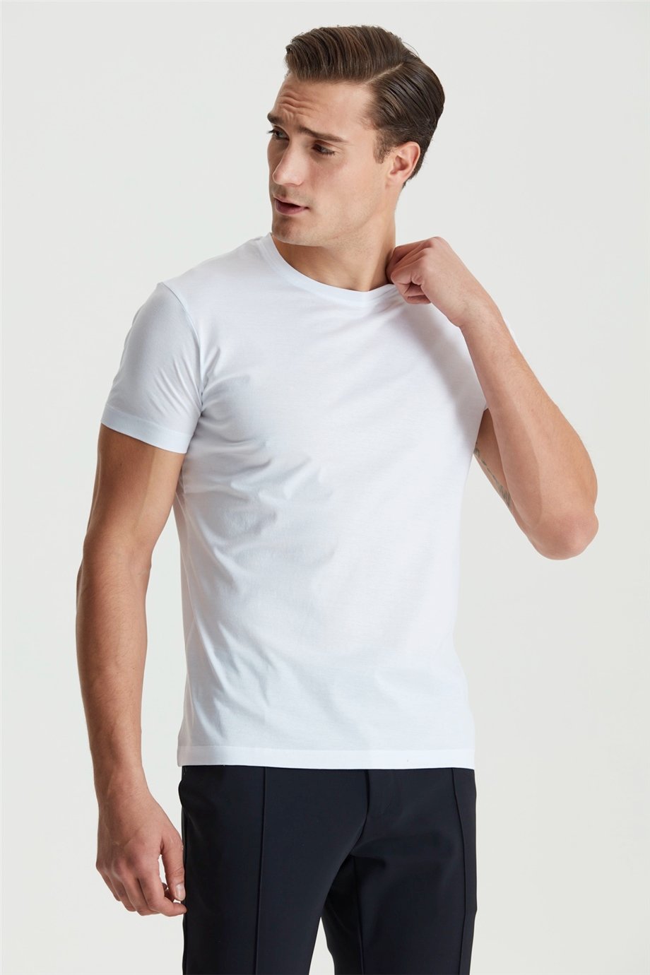 Beyaz Pamuk Saten T-Shirt - Image 4