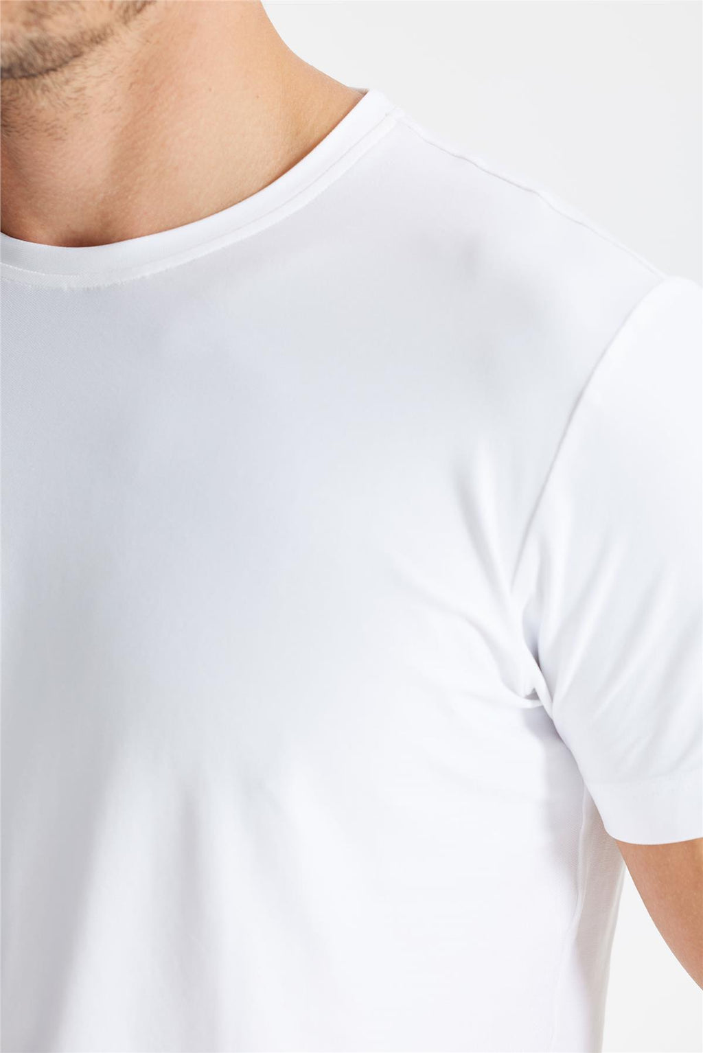 Beyaz Sıfır Yaka Oxford Teknik Kumaş T-Shirt - 3