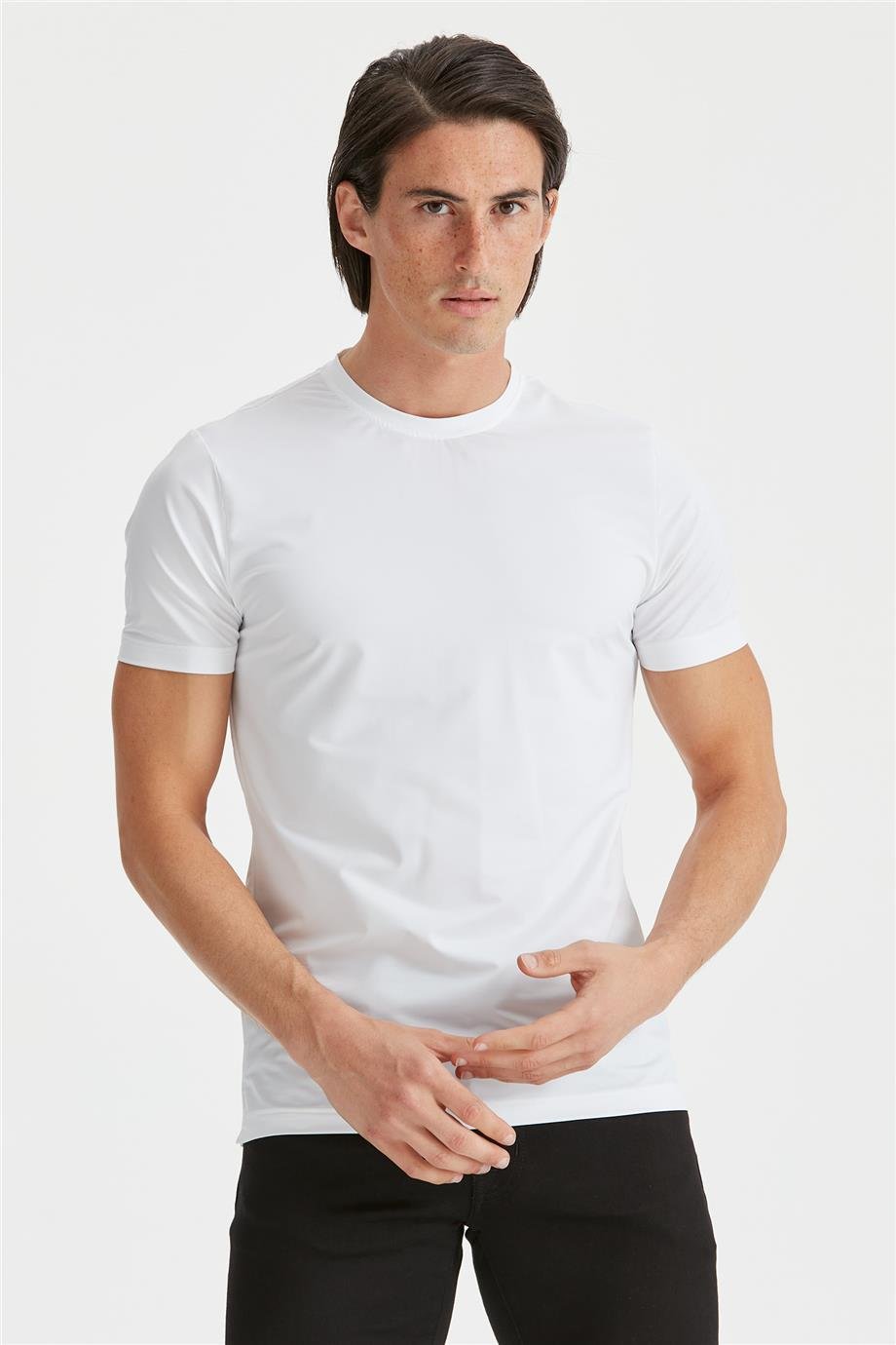 Beyaz Sıfır Yaka Teknik Kumaş T-shirt