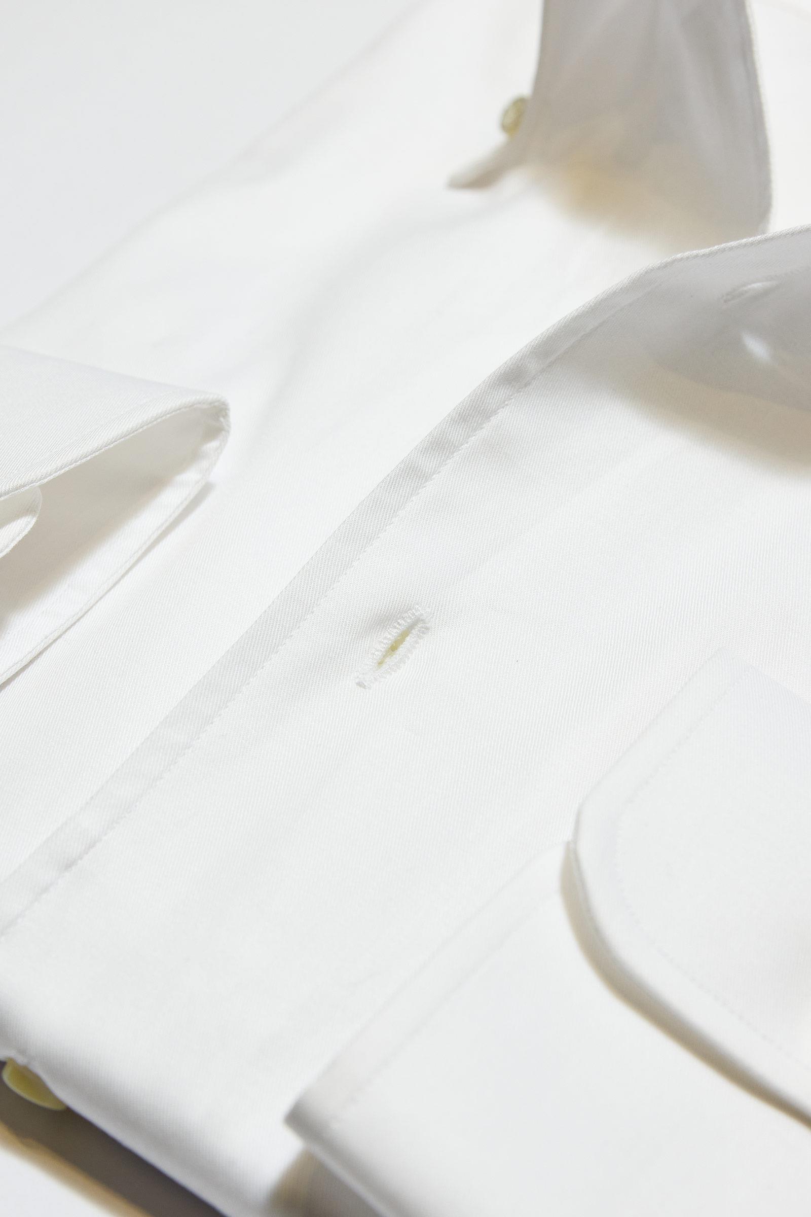 Beyaz Yaka Düğmeli One-Piece Pamuk Gömlek