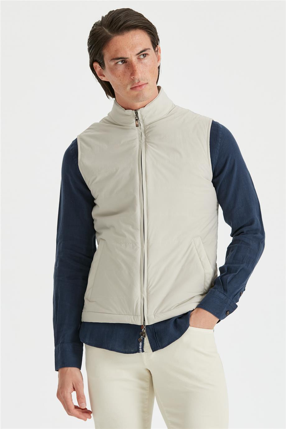 Ekru Su Geçirmez Yelek - Image 3