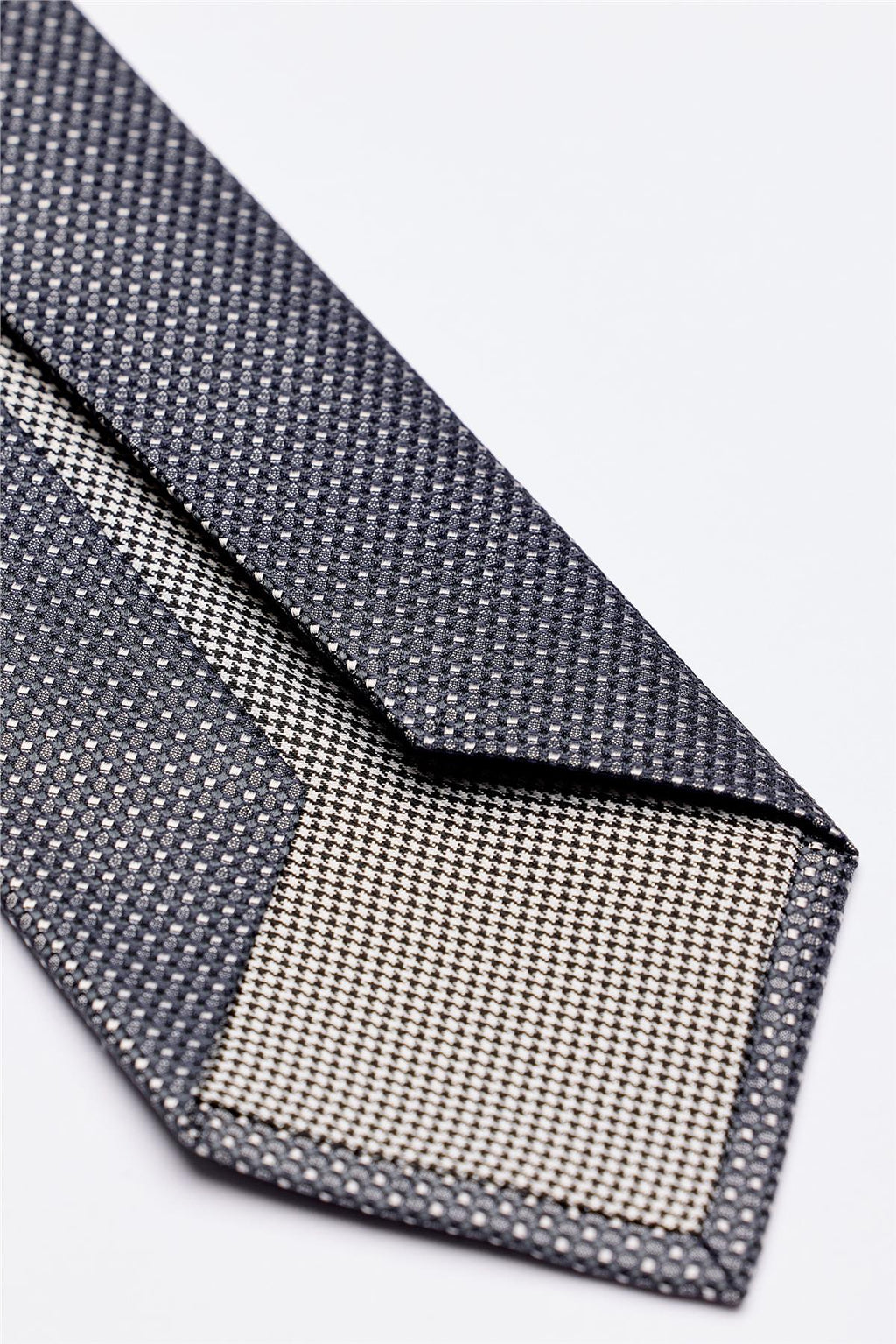 Gri Beyaz Desenli 5 Fold İpek Kravat - Image 4
