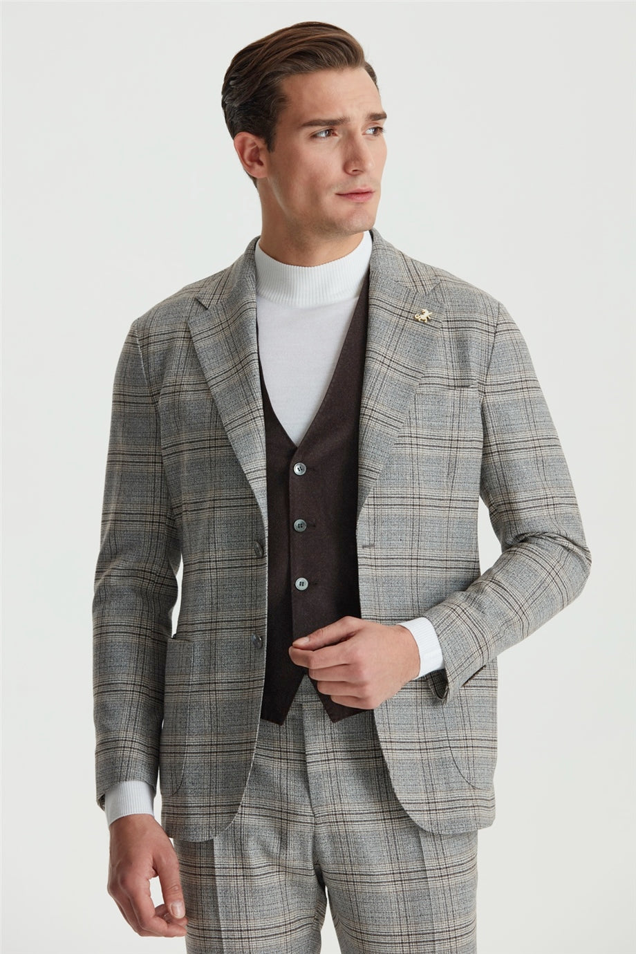 Gri Kahve Kareli Yelekli Takım Elbise - Image 5