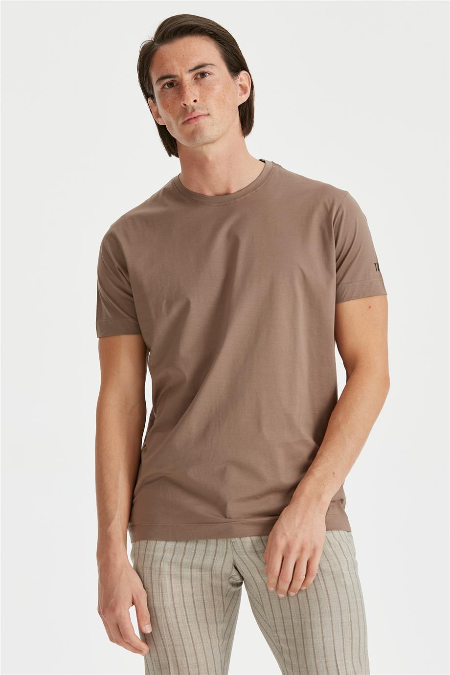 Kahverengi Sıfır Yaka T-Shirt
