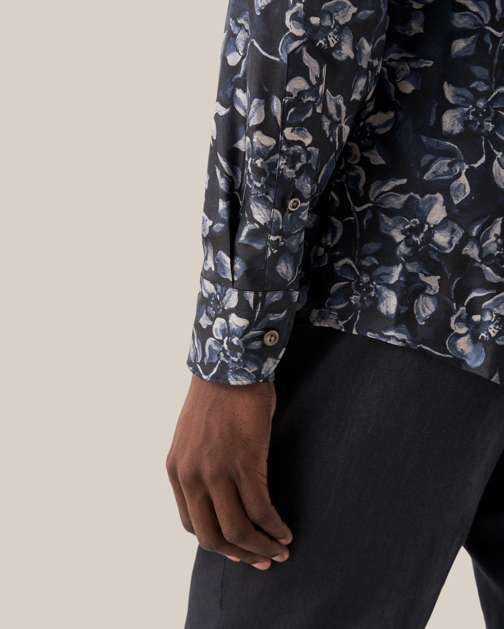 Lacivert Desenli İpek Gömlek - Image 4