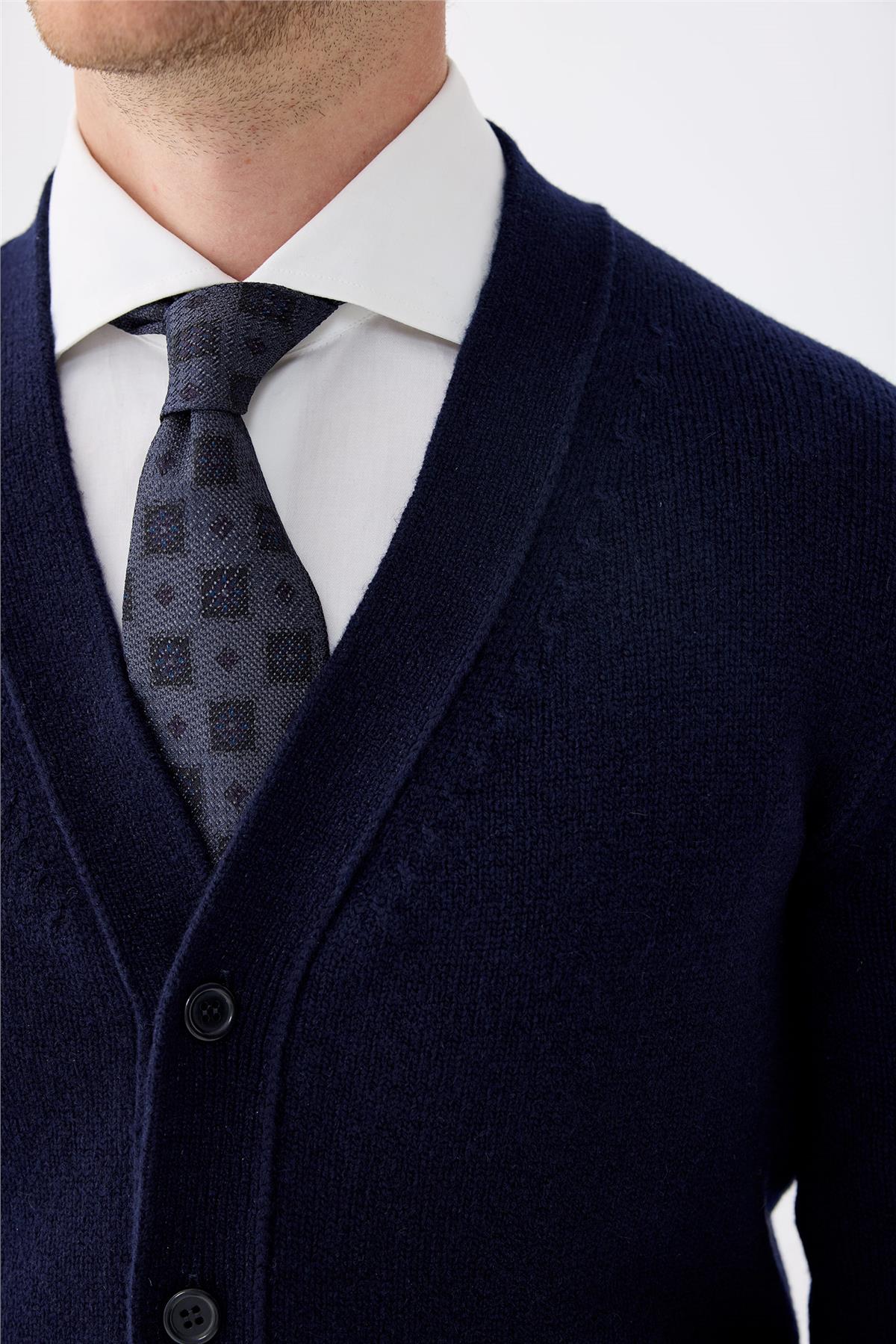 Lacivert Düğmeli Kaşmir Hırka - Image 4