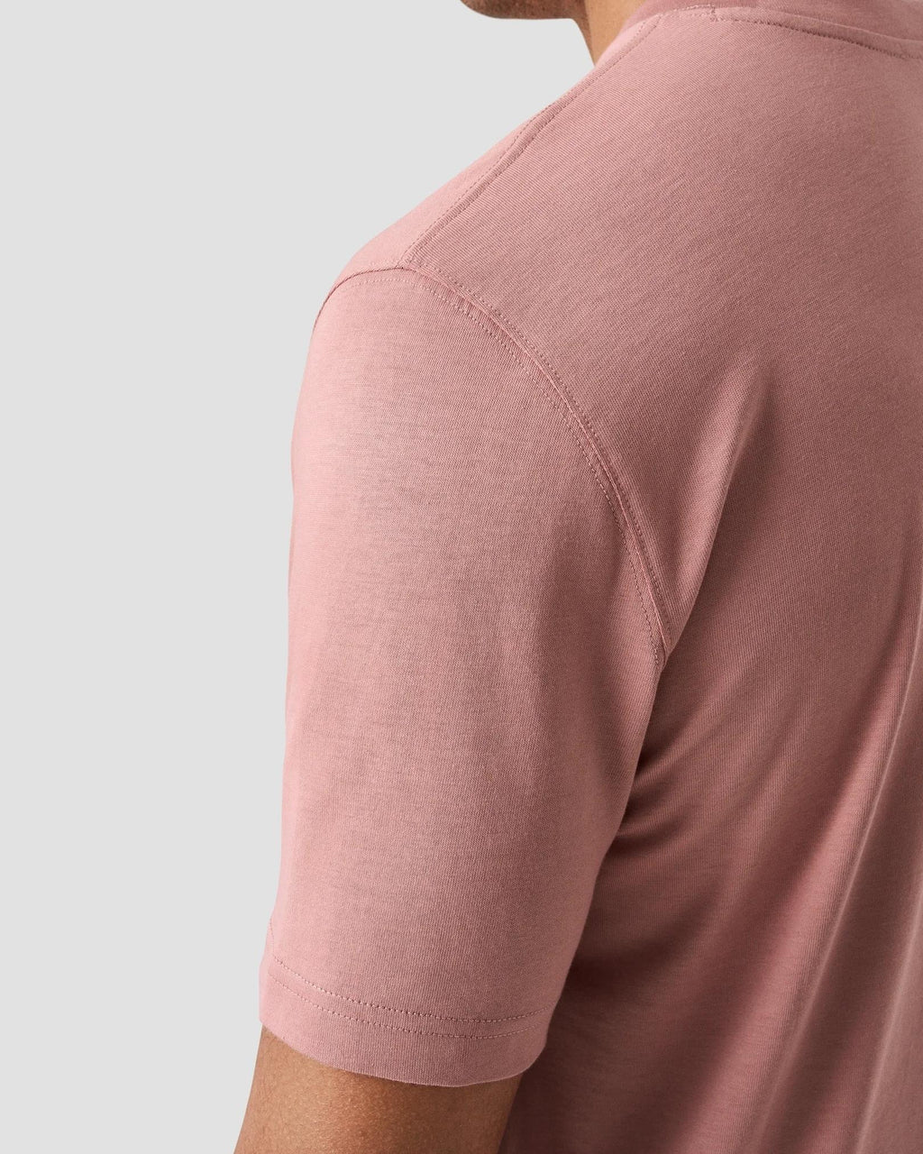 Pembe Supima Pamuk T-Shirt - Image 5