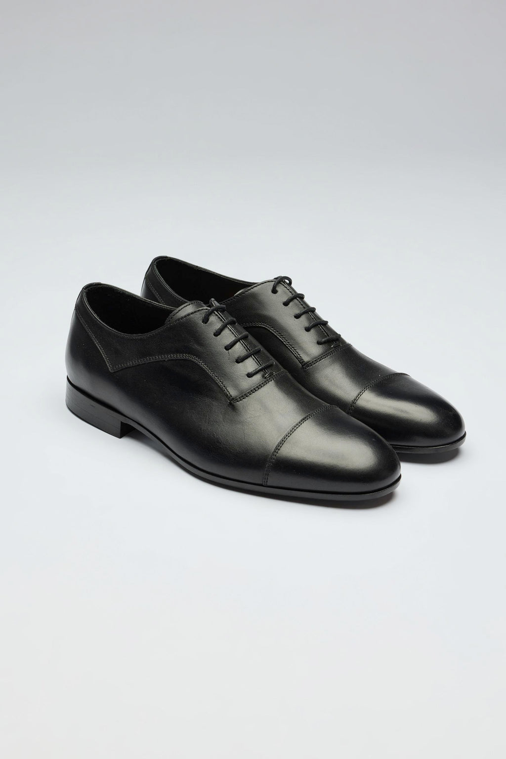 Siyah Bağcıklı Klasik Deri Ayakkabı - Image 3