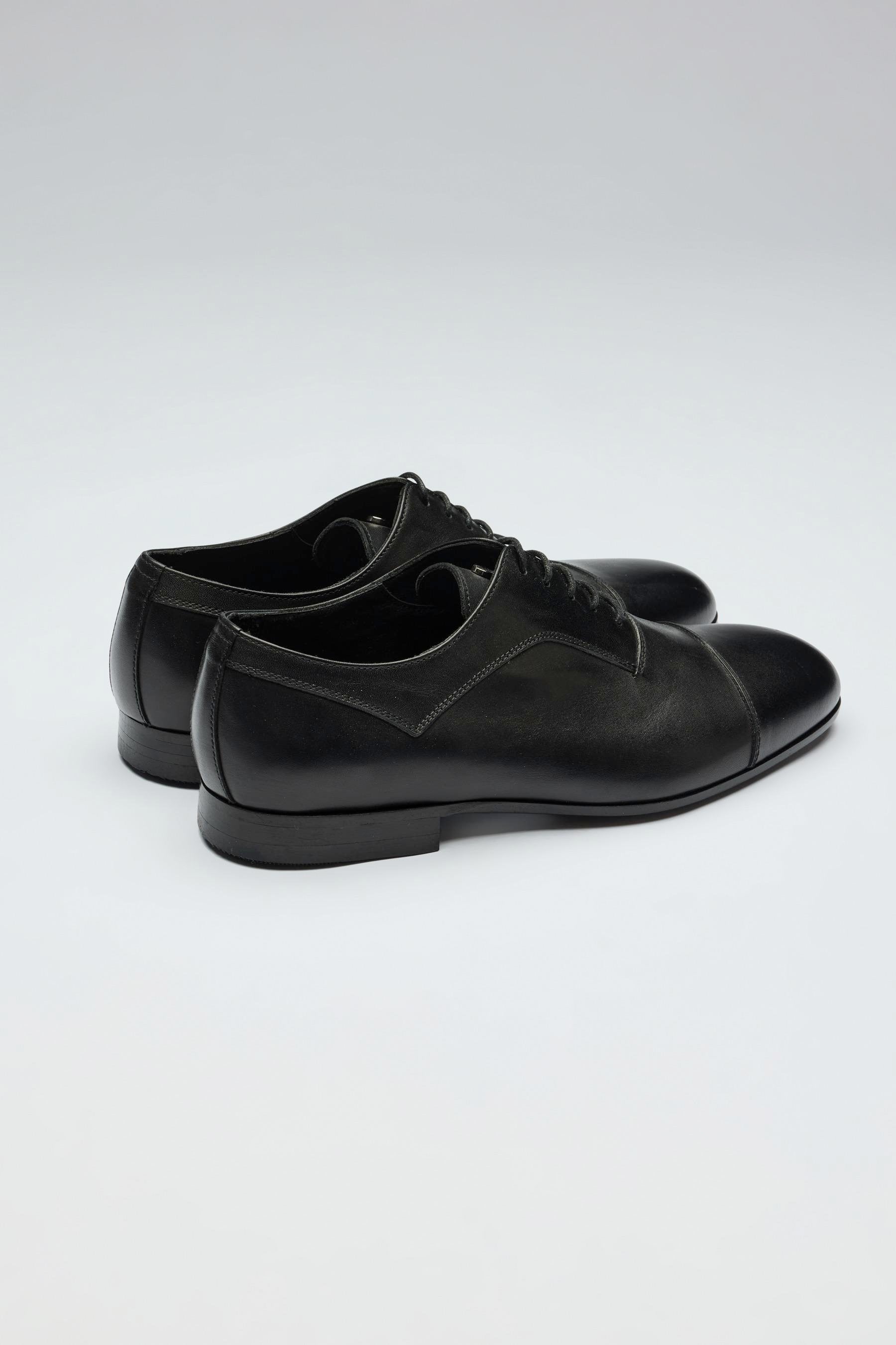 Siyah Bağcıklı Klasik Deri Ayakkabı - Image 4