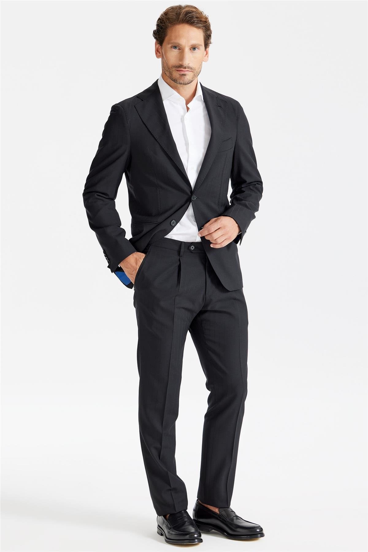 Siyah Çizgili Yüntakım Elbise - Image 4