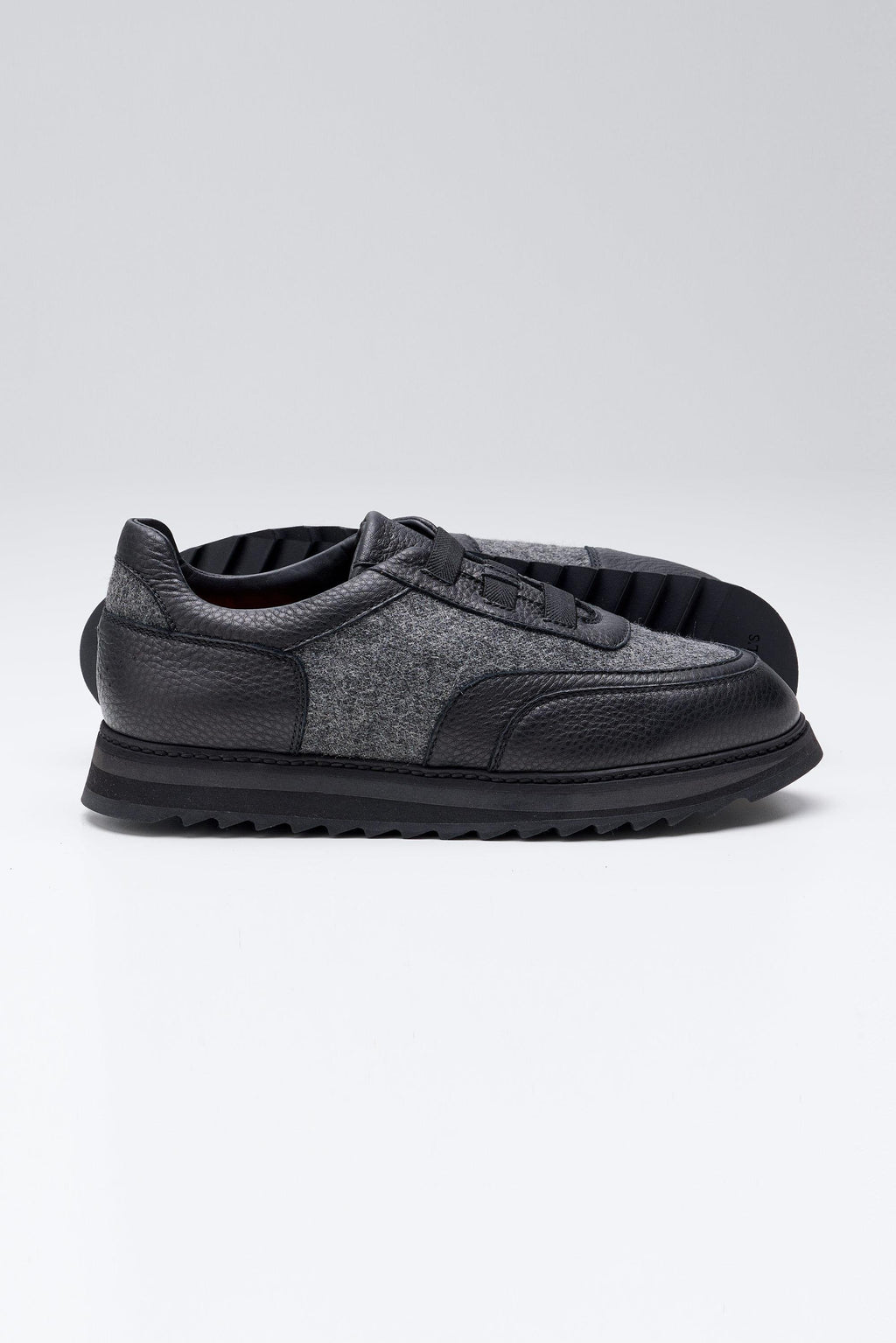 Siyah Gri Bağcıksız Örgü Deri Sneaker - Image 2