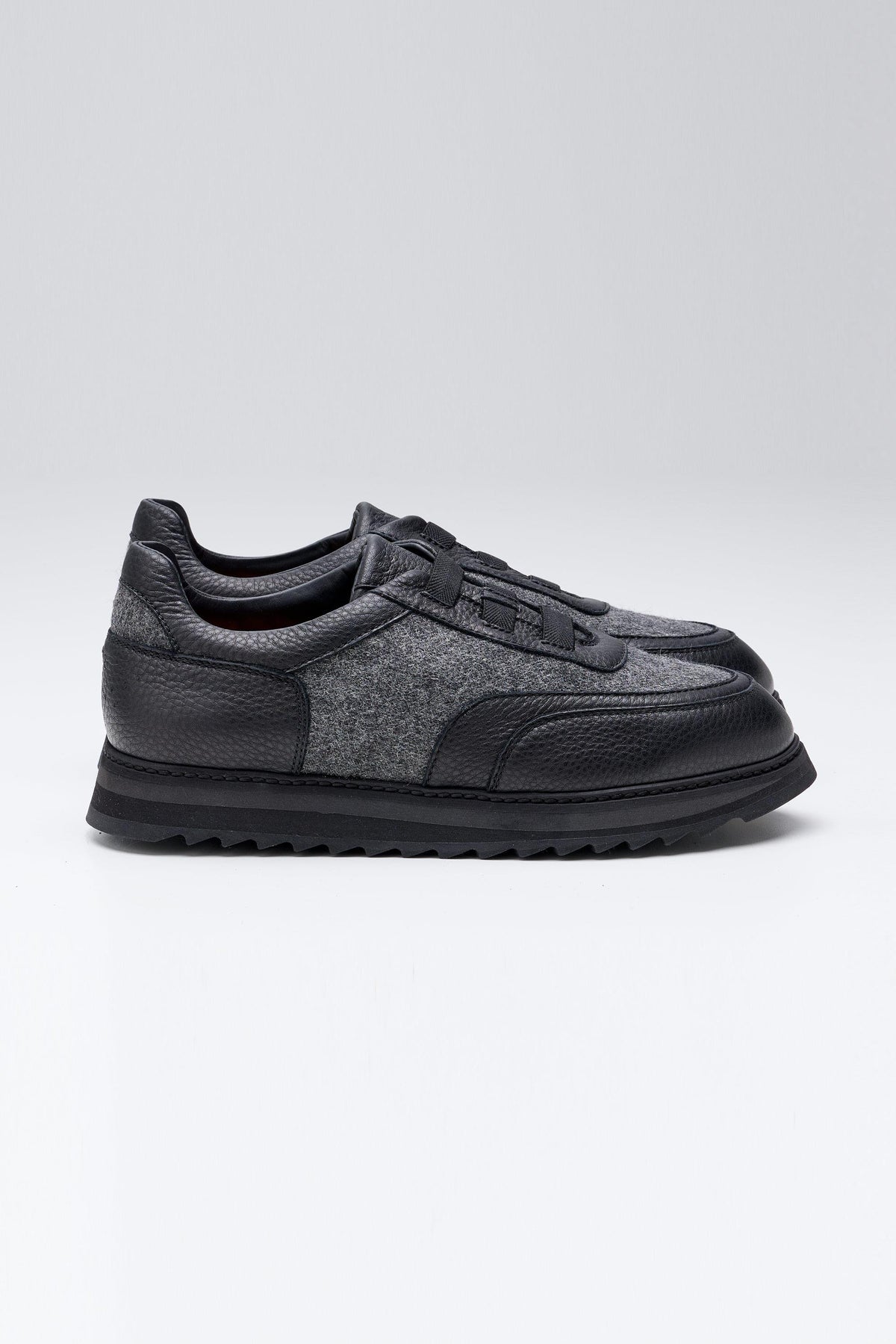 Siyah Gri Bağcıksız Örgü Deri Sneaker