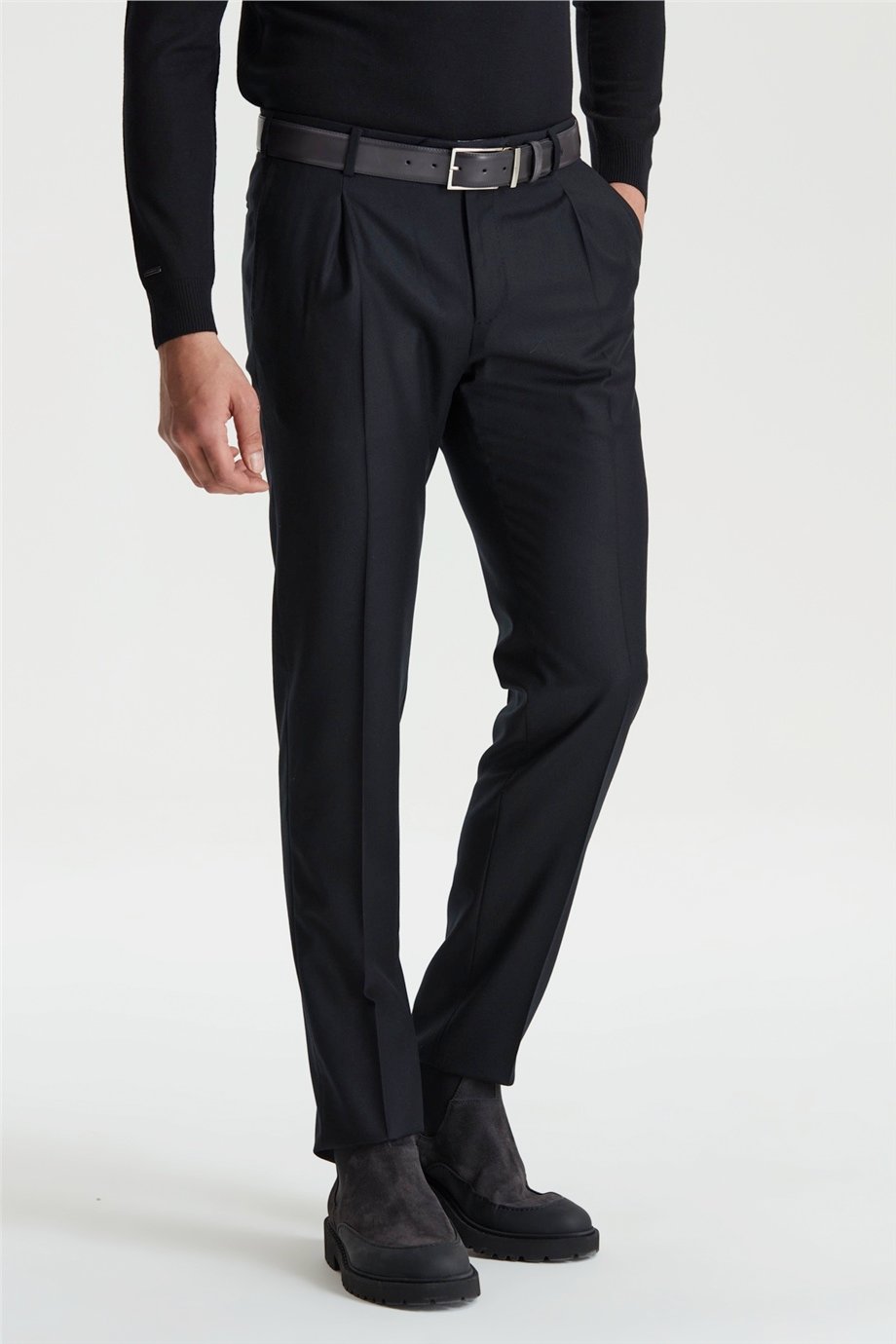 Siyah Pileli Yün Flanel Pantolon - Image 3