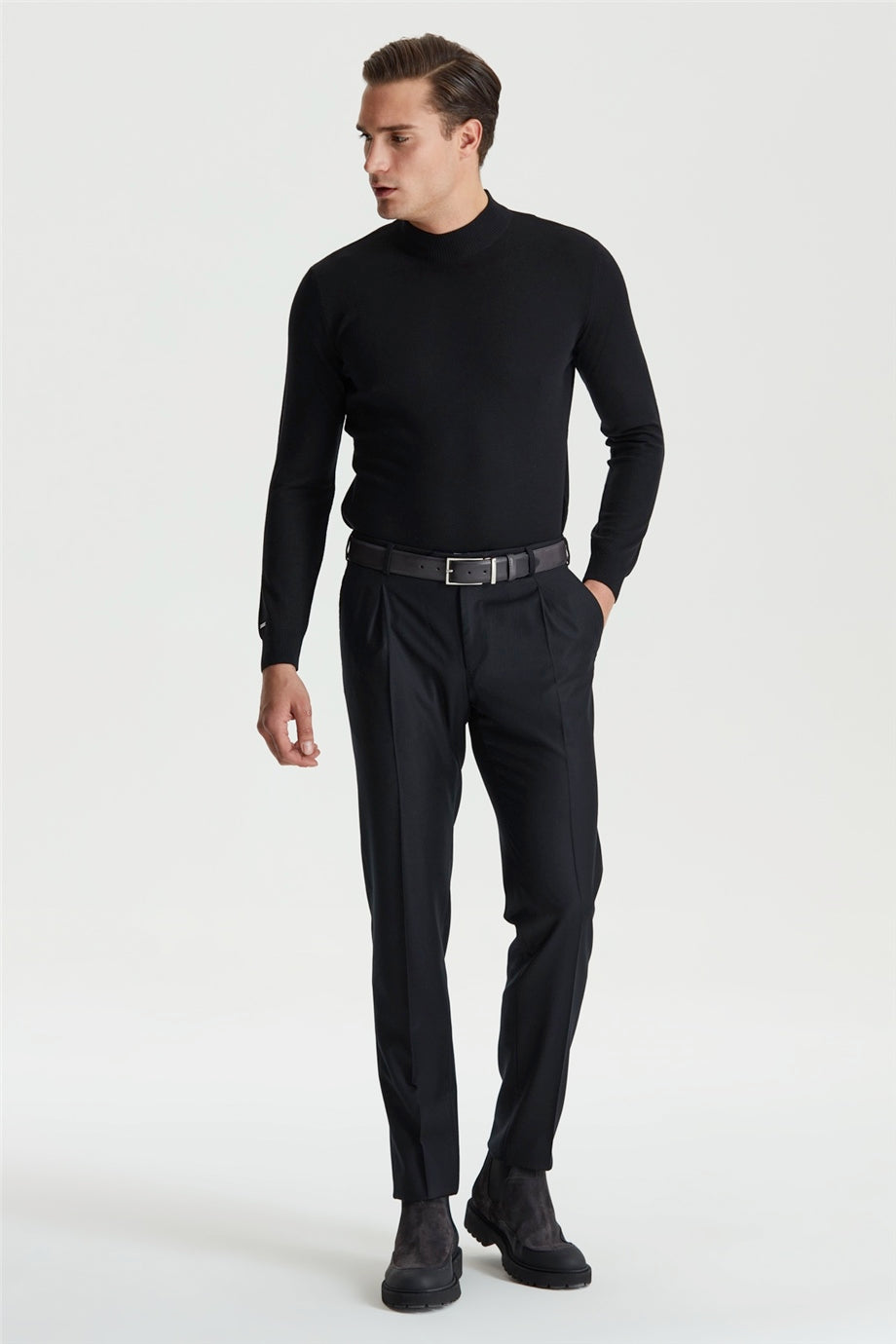 Siyah Pileli Yün Flanel Pantolon - Image 2