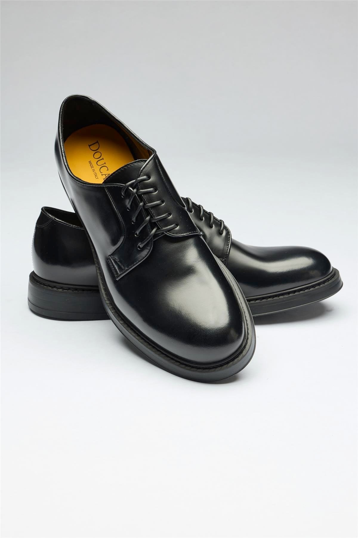 Siyah Bağcıklı Deri Ayakkabı