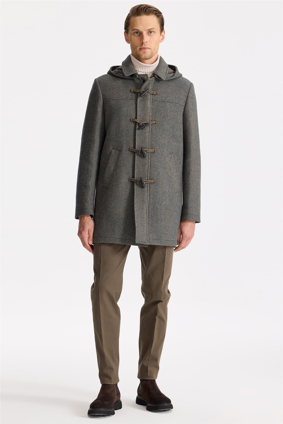 Yeşil Kapüşonlu Yün Kaban - Image 1