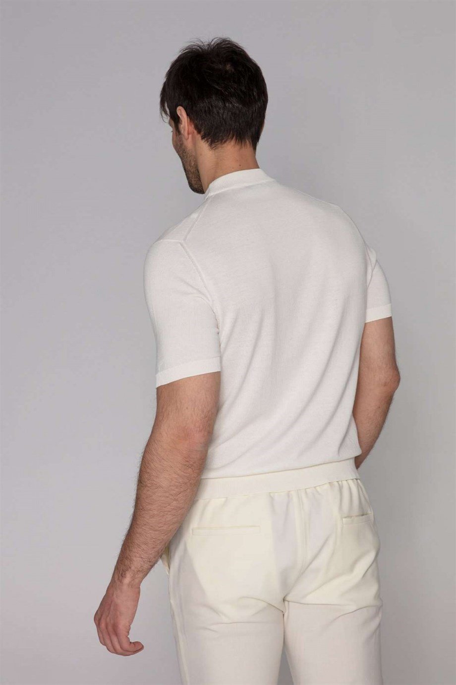 Yüksek Yaka Krem Renk İpekli Triko - Image 4