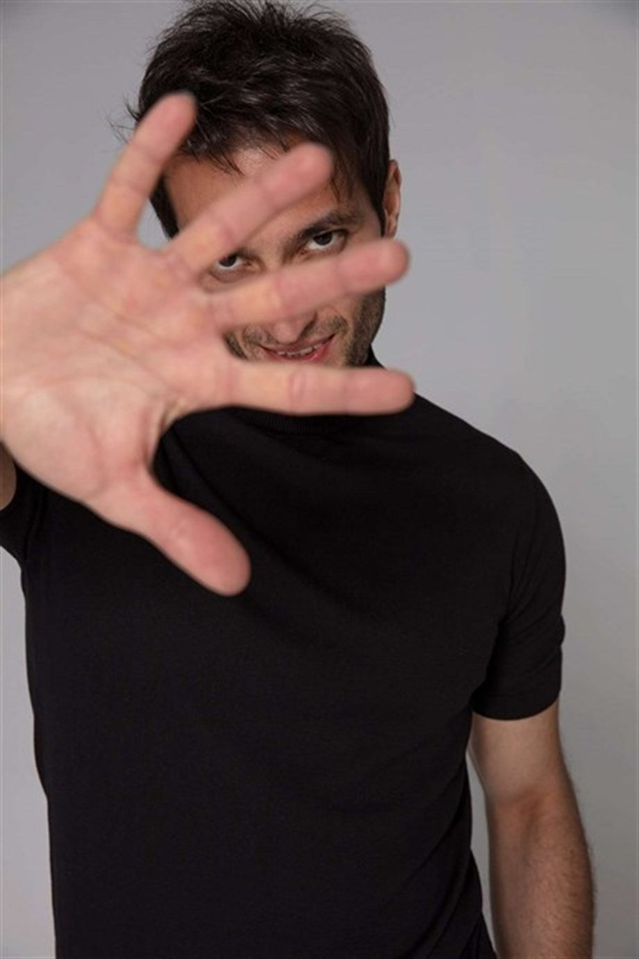 Yüksek Yaka Siyah Renk İpekli Triko - Image 3